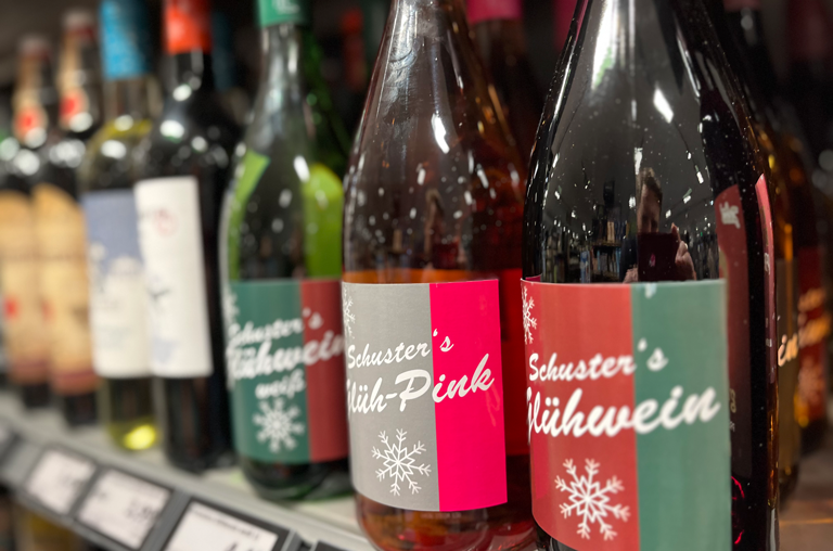 Glühwein Schuster im Markt