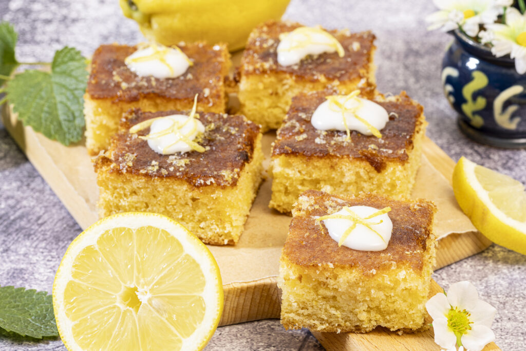 Englischer Zitronenkuchen, EDEKA Appel Rezept, Quelle: Fotoagentur Herzberg