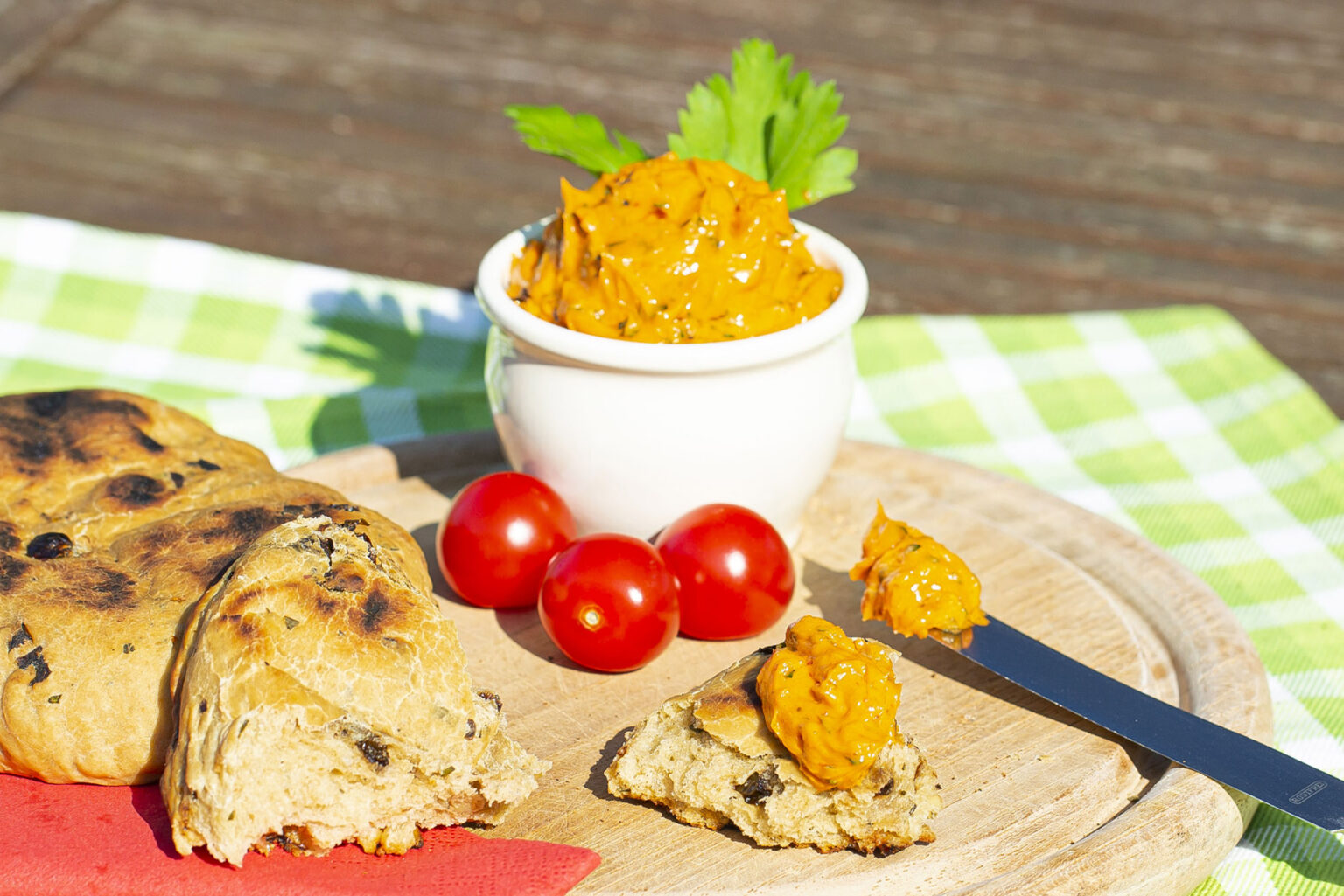 Tomatenbutter, EDEKA Appel Rezept, Quelle: Fotoagentur Herzberg