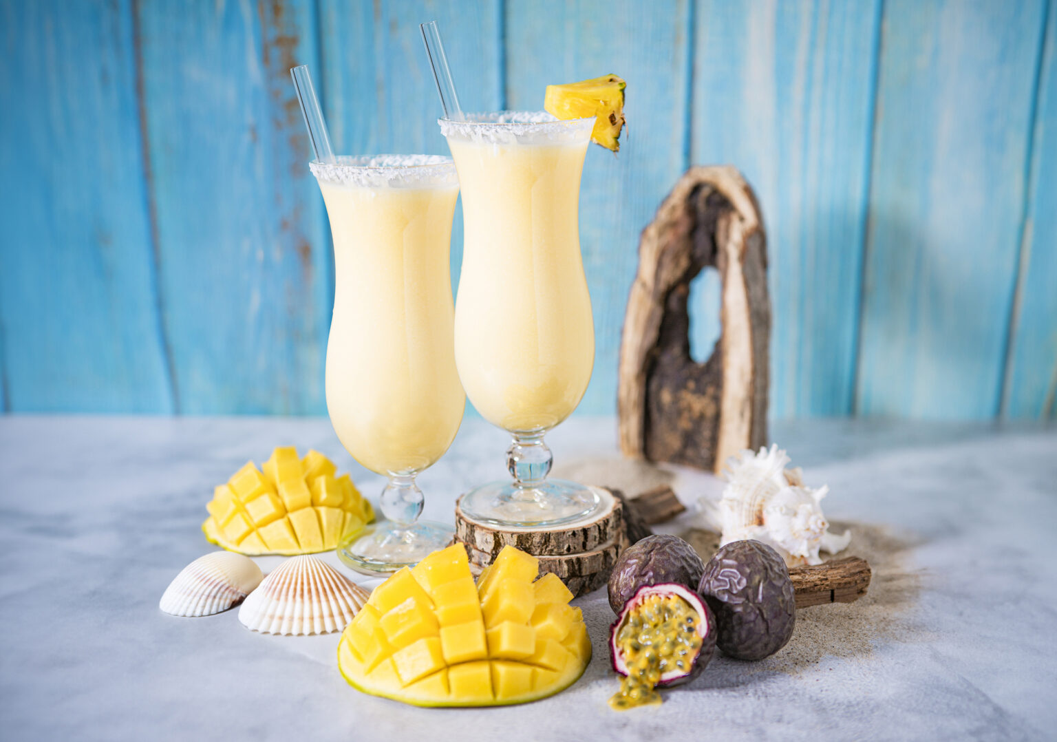 Mocktail Südsee-Sonne im Glas, EDEKA Appel Rezept, Quelle: Fotoagentur Herzberg