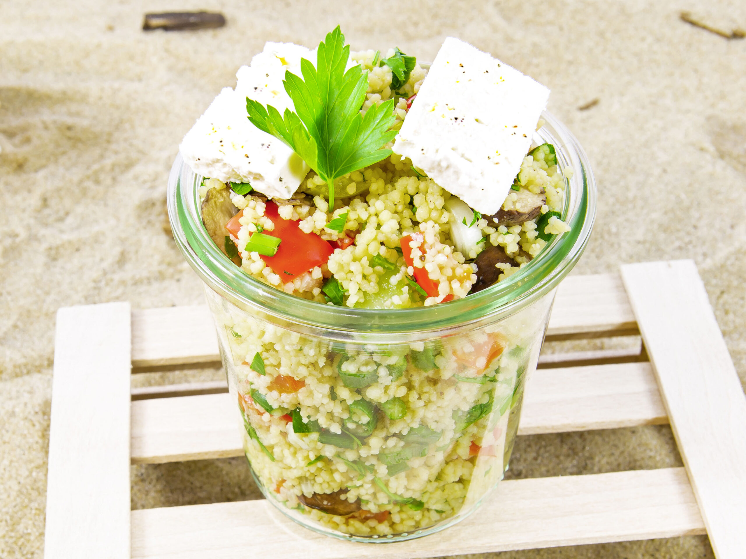 Schneller Couscous-Salat, EDEKA Appel Rezept, Quelle: Fotoagentur Herzberg