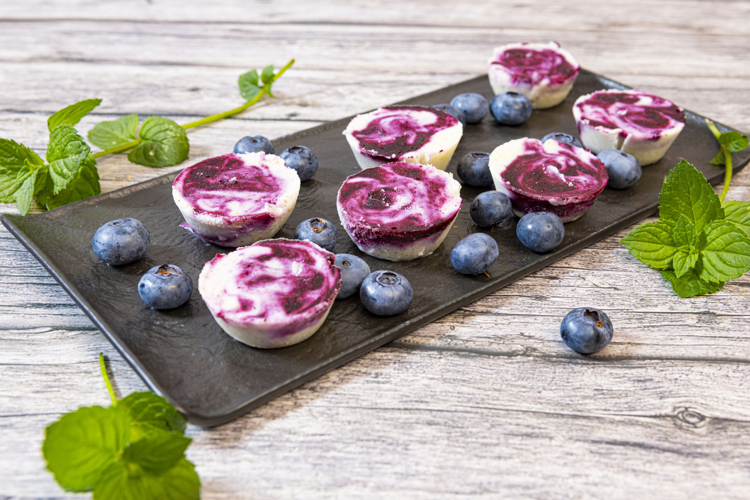 Blaubeer-Joghurt-Bites, EDEKA Appel Rezept, Quelle: Fotoagentur Herzberg