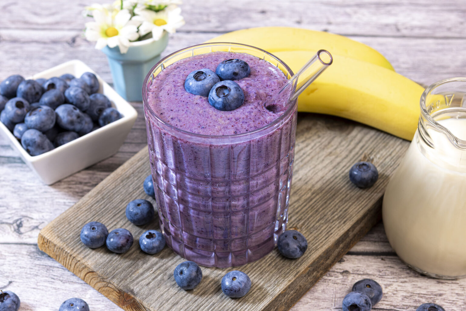 Blaubeer-Shake, EDEKA Appel Rezept, Quelle: Fotoagentur Herzberg